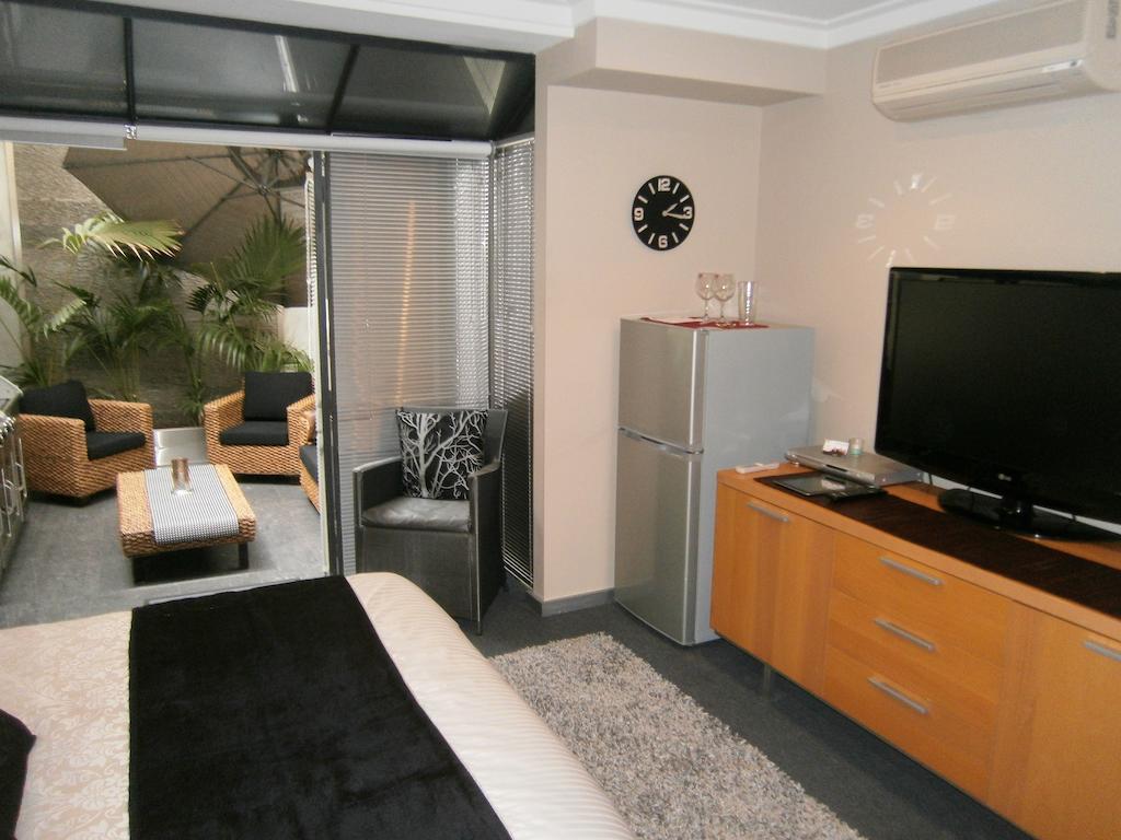 New York On King Apartment Perth Exterior photo