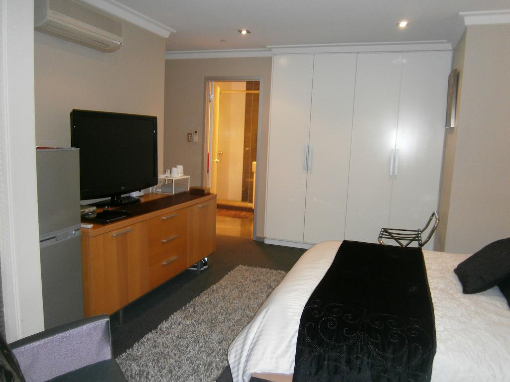 New York On King Apartment Perth Room photo