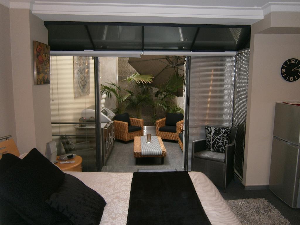 New York On King Apartment Perth Room photo