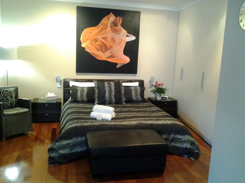 New York On King Apartment Perth Exterior photo