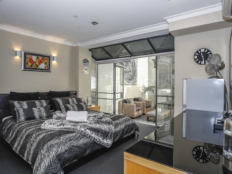 New York On King Apartment Perth Exterior photo