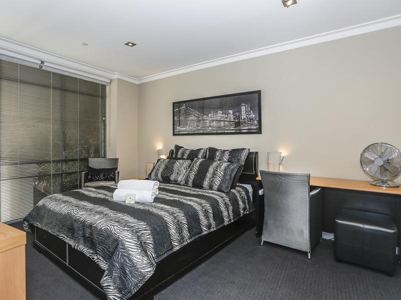 New York On King Apartment Perth Exterior photo