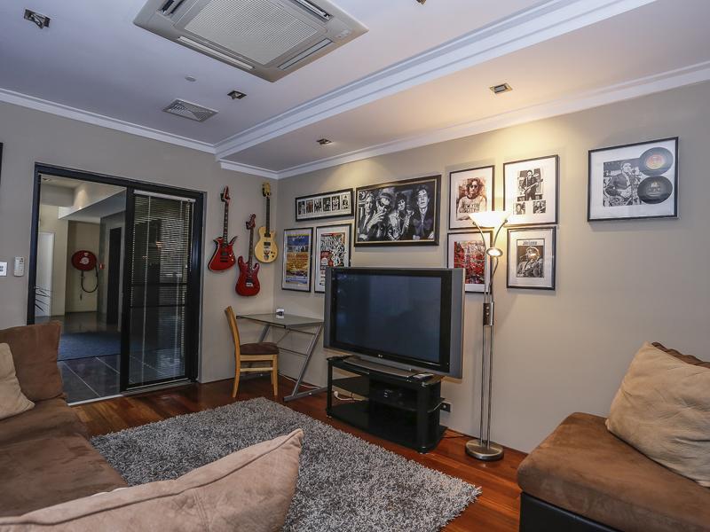 New York On King Apartment Perth Exterior photo